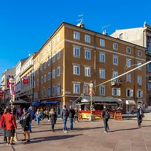 Main Street Apartment Rijeka